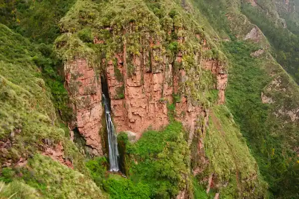 Perolniyoc is one of the most beautiful peruvian waterfalls